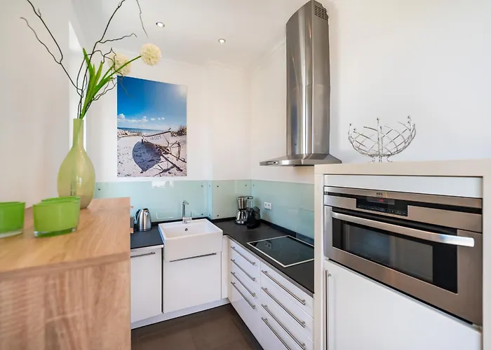 Ferienwohnung Schilfrohr Meerblick Pool Sauna Kamin Ruegen Strandnah